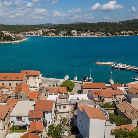 Luxury Skalinada Near Beaches, - Dalmatia Apartment *